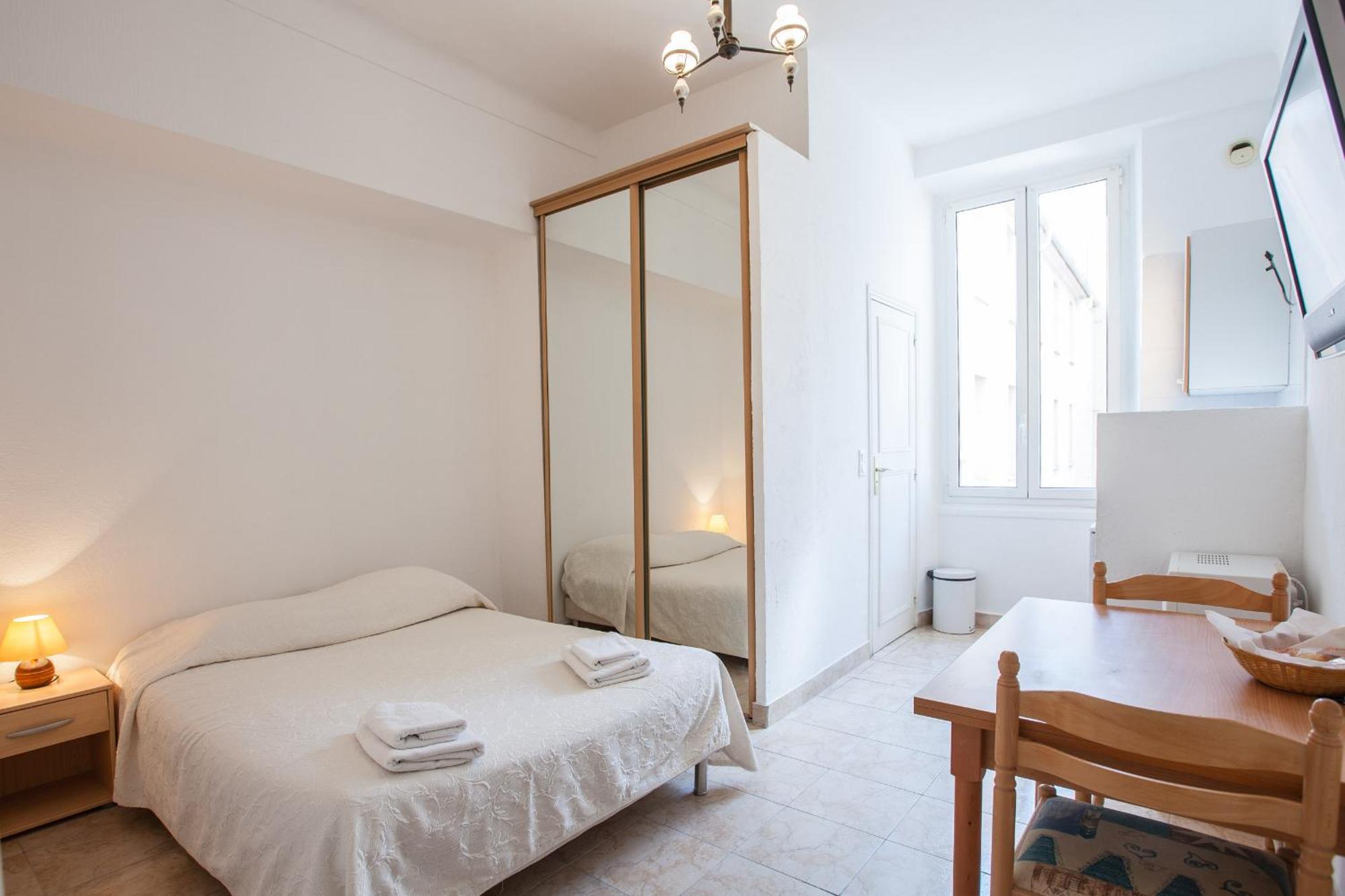 Appartements Foch Cannes Habitación foto